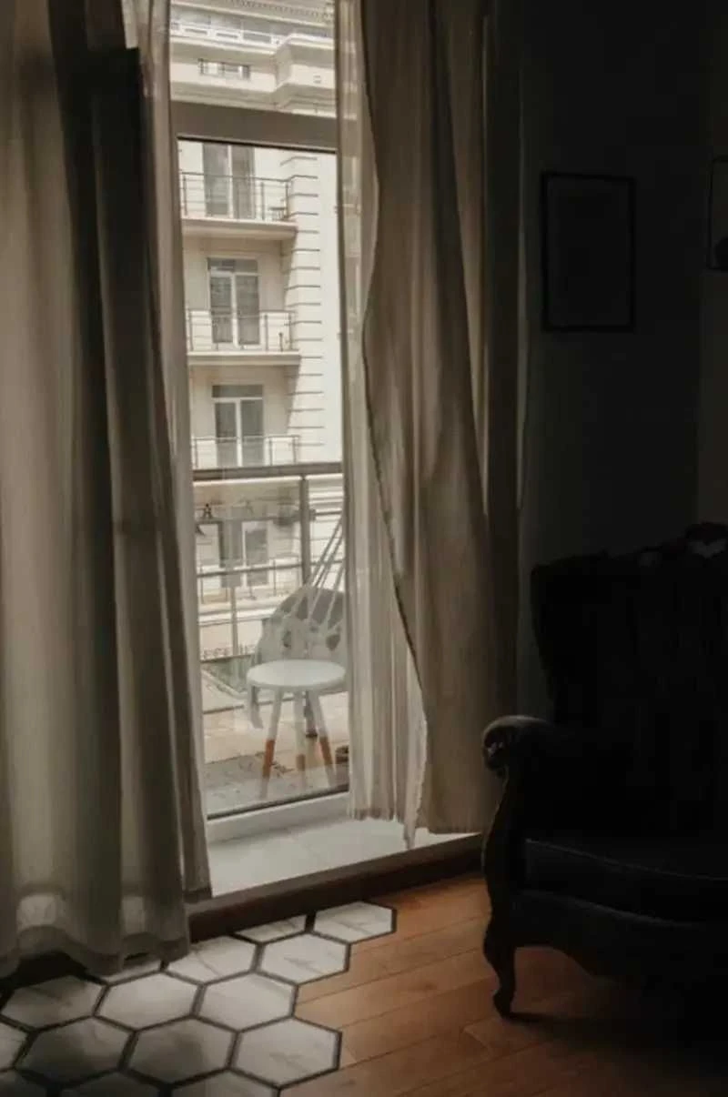 1К 45М² у ЖК 28 Перлина, Kadorr, 2/5 — з ремонтом, 5 хв до м