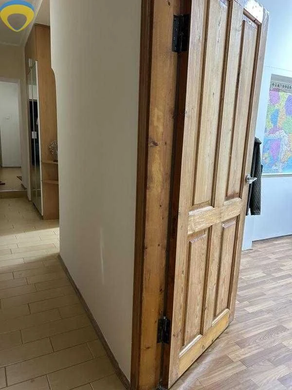 Продам 3 комнатную квартиру возле парка Шевченко