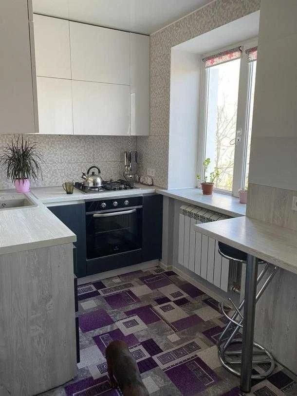 Продам 3 к кв з кап ремонтом Залютине (Залютино)