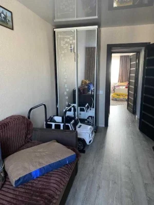 Продам 3 к кв з кап ремонтом Залютине (Залютино)
