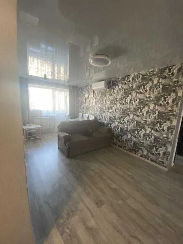 Продам 3 к кв з кап ремонтом Залютине (Залютино)