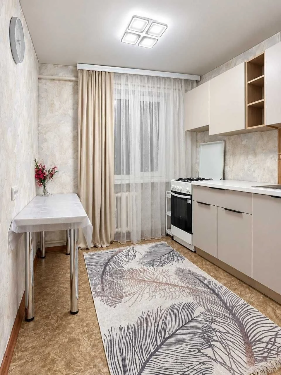 Продам 1-кімнатну квартиру, Черемушки вул. Варненська, парк