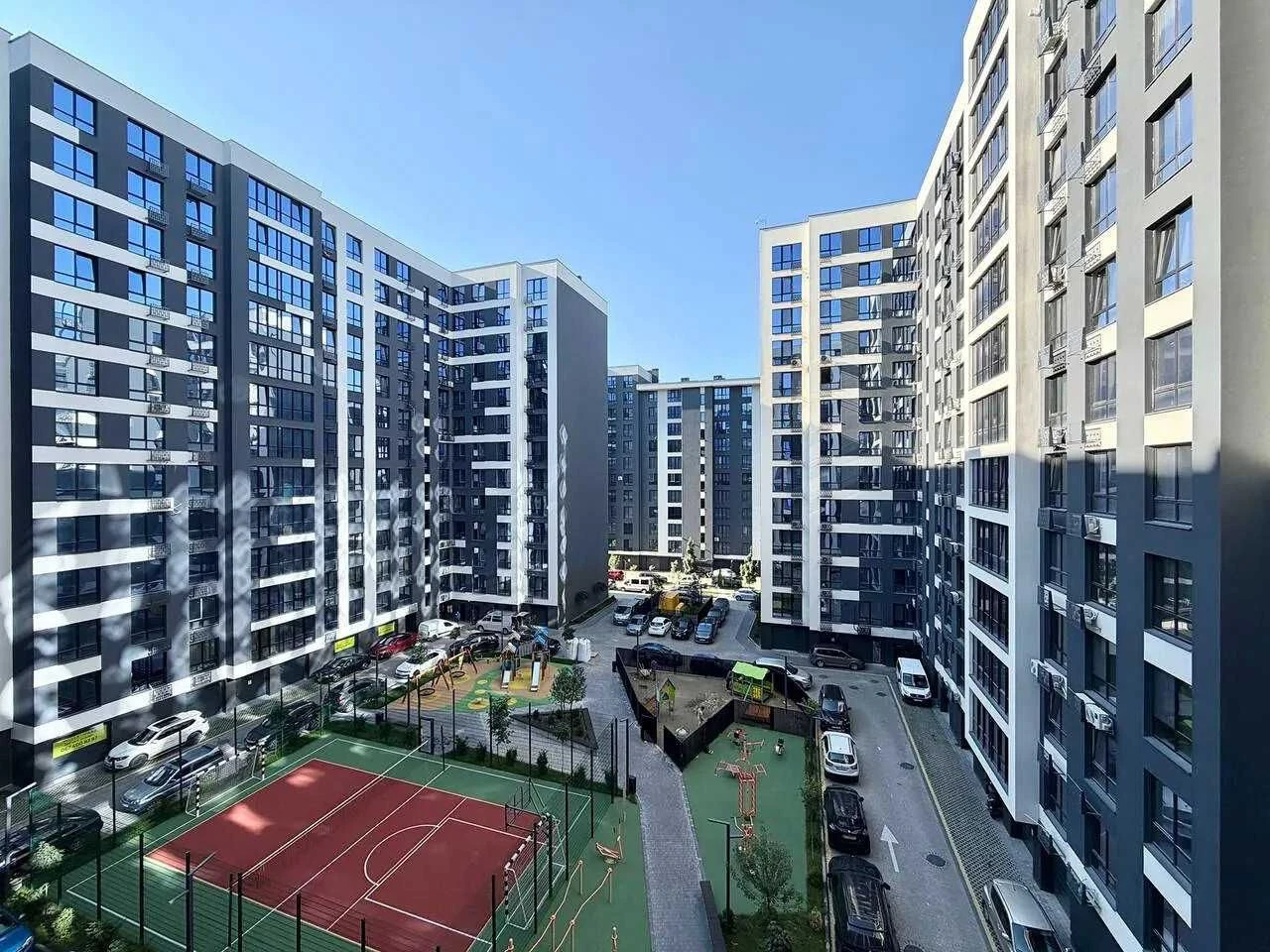 Сучасна півторачка біля річки в ЖК Comfort Park