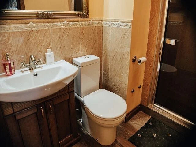 Продаж 5 кімн.квартира 140 м² 1/2 ц вул.Паркова 450000$