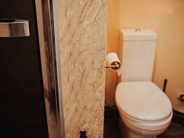 Продаж 5 кімн.квартира 140 м² 1/2 ц вул.Паркова 450000$
