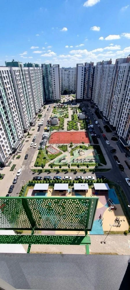 Продаж 3 кімнатної квартири ЖК Місто Квітів Тираспольська 52
