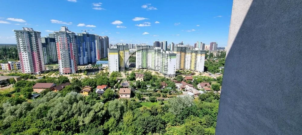 Продаж 3 кімнатної квартири ЖК Місто Квітів Тираспольська 52