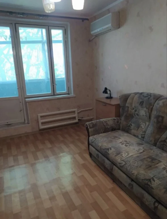 Своя квартира в Києві за $37 000 — 1К, Леся Курбаса