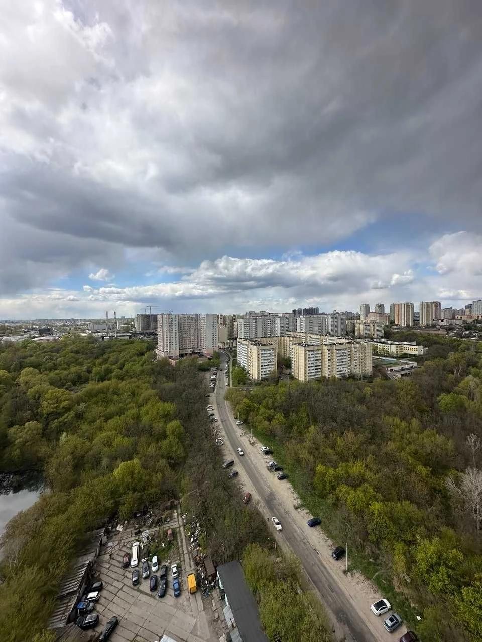 БЕЗ% Продається  квартира з частковим ремонтом— ЖК “Медовий”