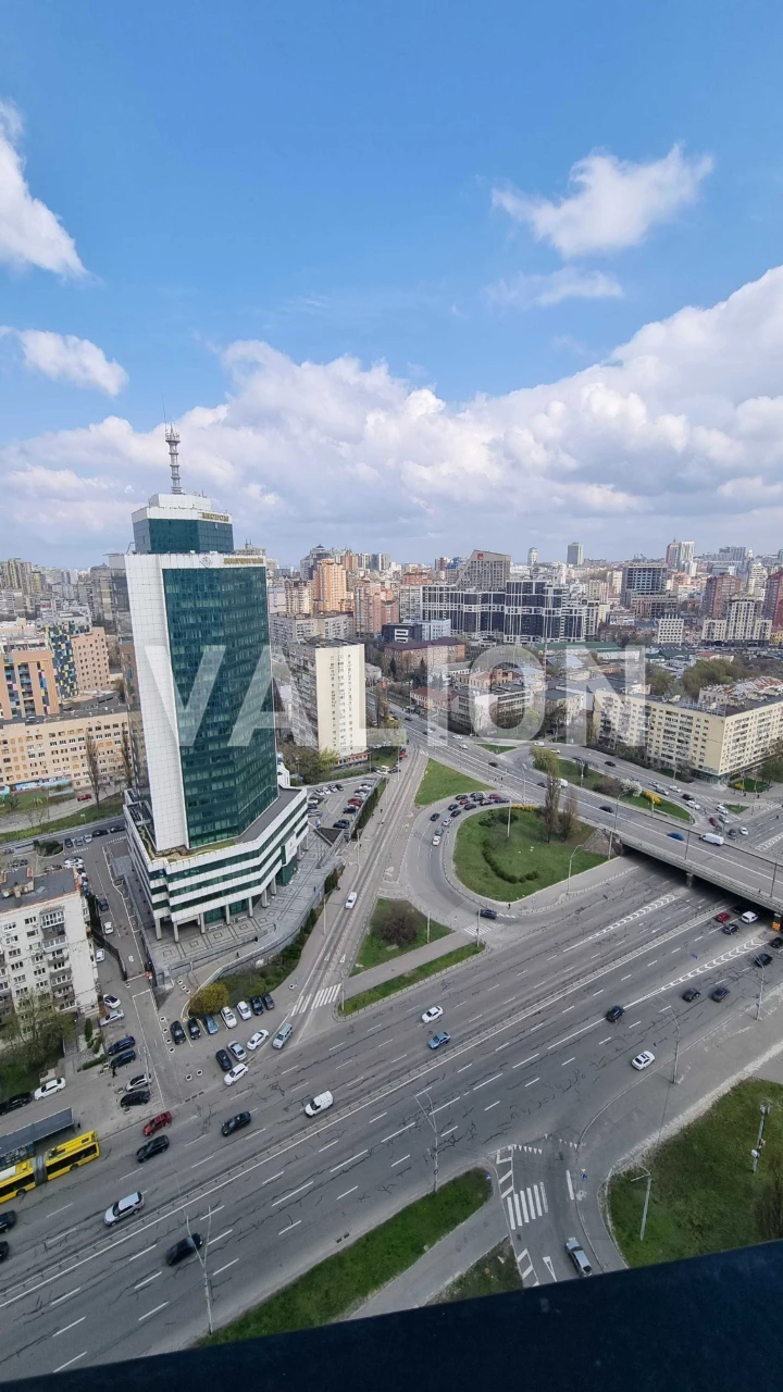 Без %. Продаж 2 кімнатної видової квартири з ремонтом в ЖК “