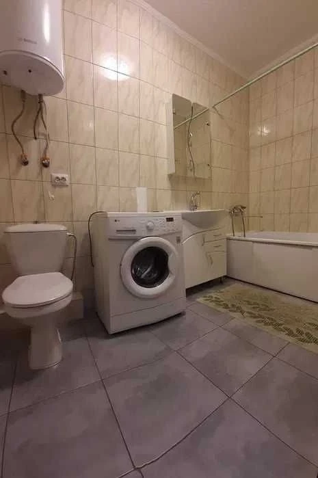 Троєщина, оренда великої 1-нокімн. квартири в новому будинку