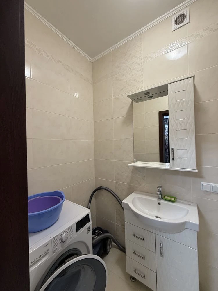 В Продажу 3 к к в Корабельному районі / вул. Самойловича в н