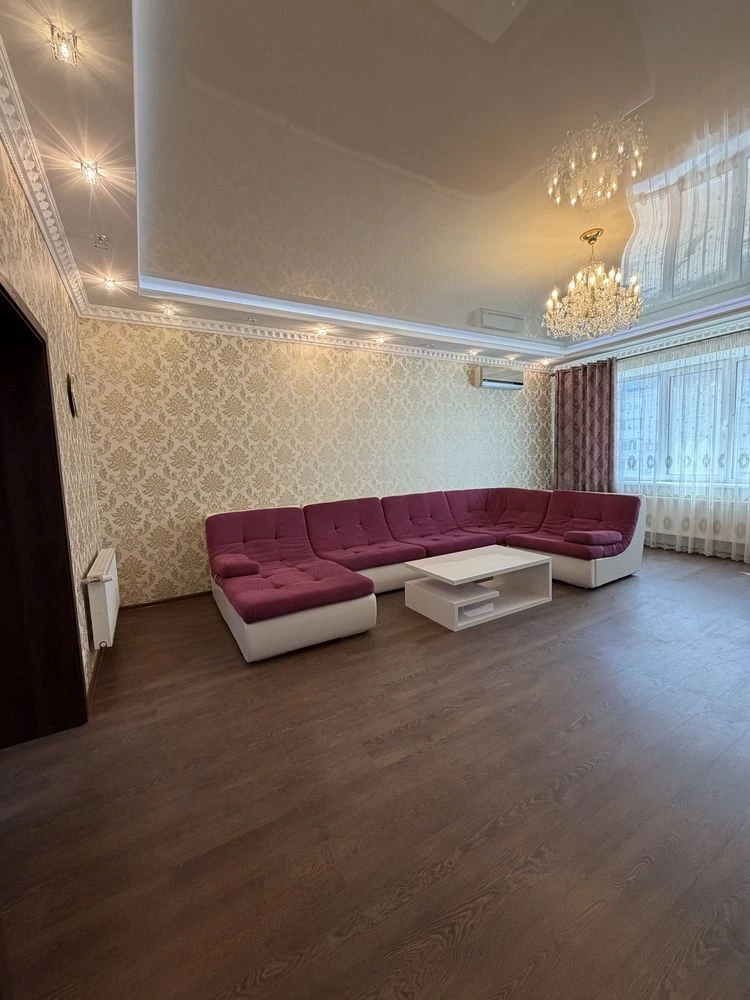 В Продажу 3 к к в Корабельному районі / вул. Самойловича в н