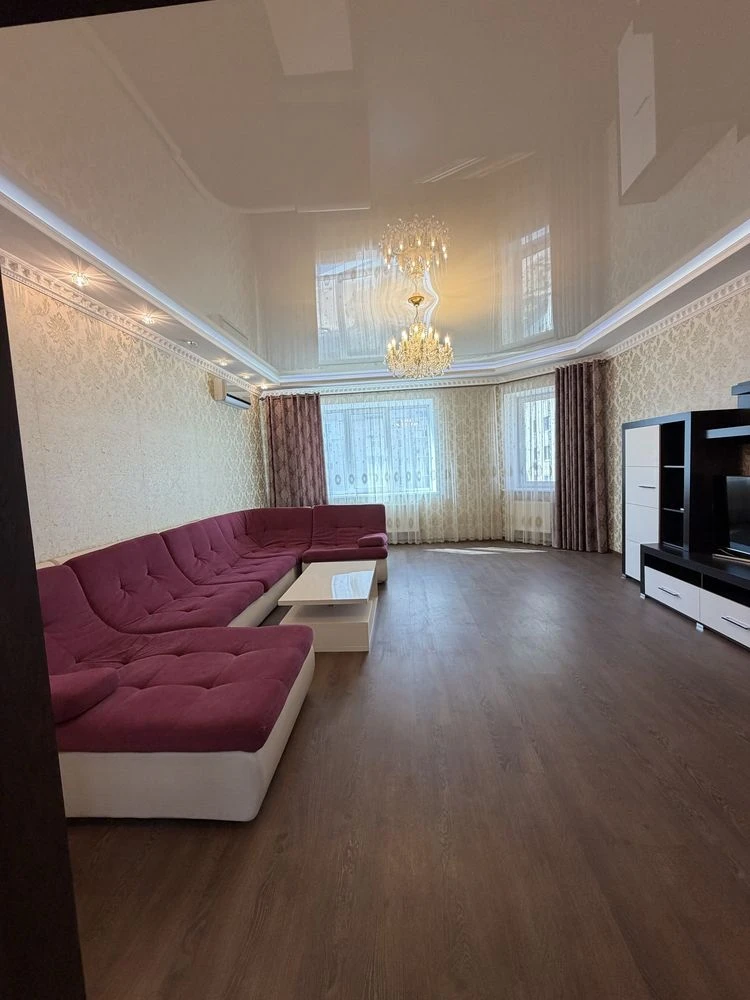 В Продажу 3 к к в Корабельному районі / вул. Самойловича в н
