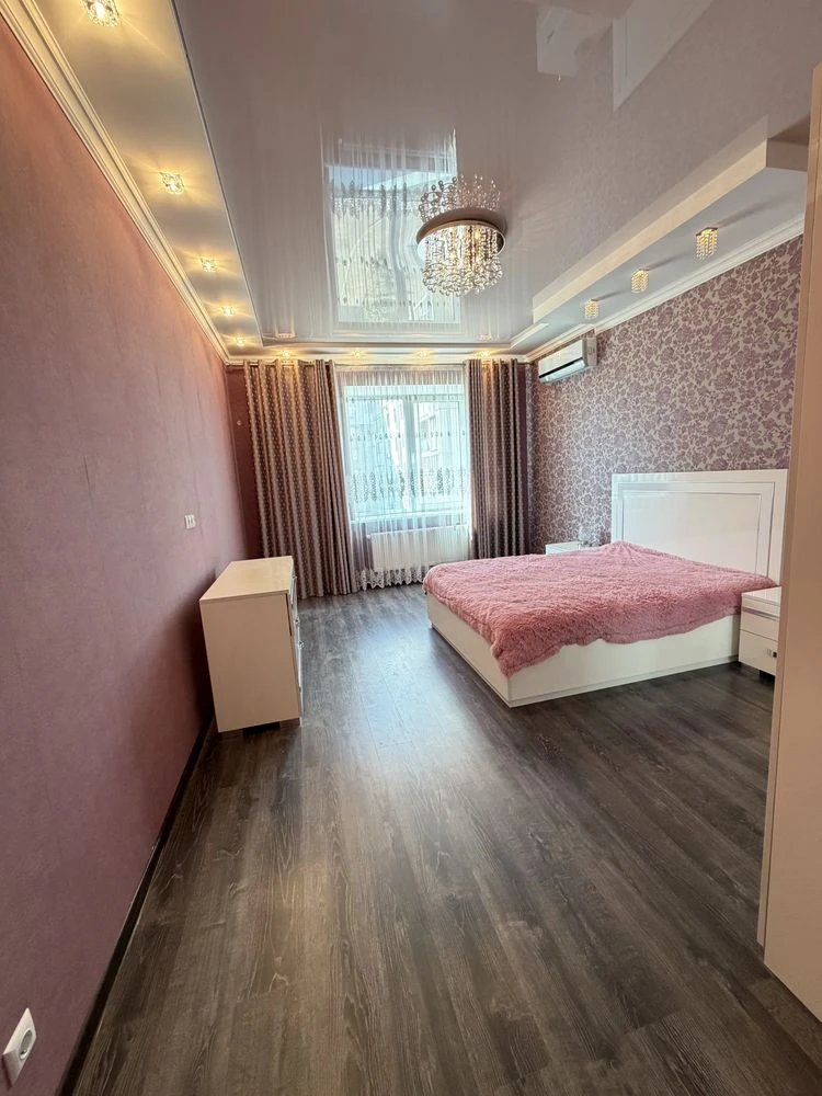 В Продажу 3 к к в Корабельному районі / вул. Самойловича в н