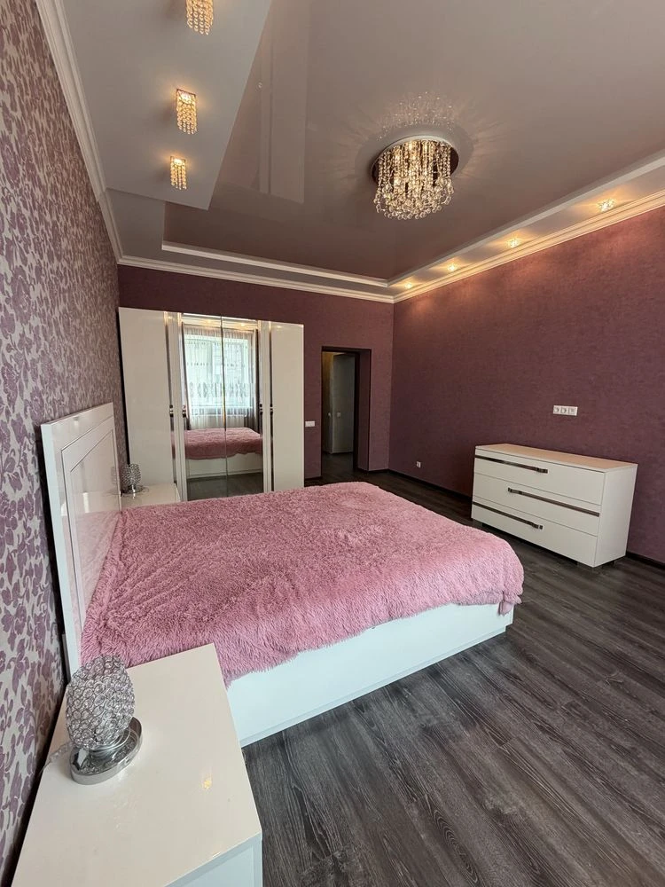 В Продажу 3 к к в Корабельному районі / вул. Самойловича в н