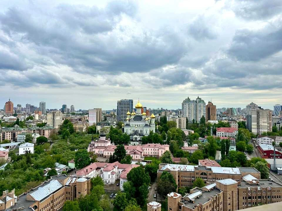 Квартира. Київ, Глибочицька вул.
