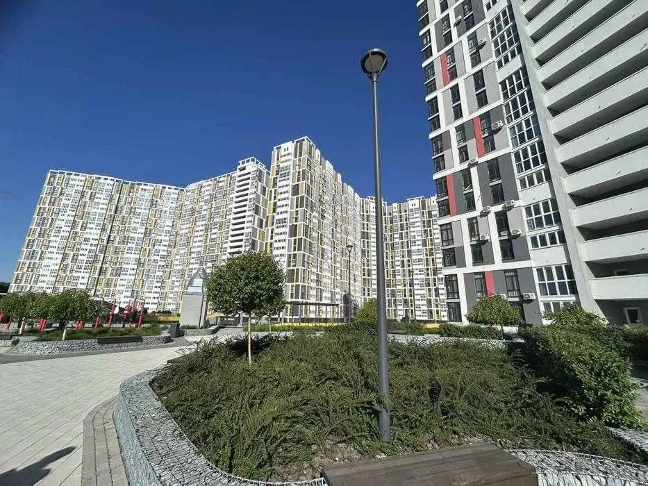 Продаж паркомісця в 17(28 )Будинку верхній рівень ЖК Русанів