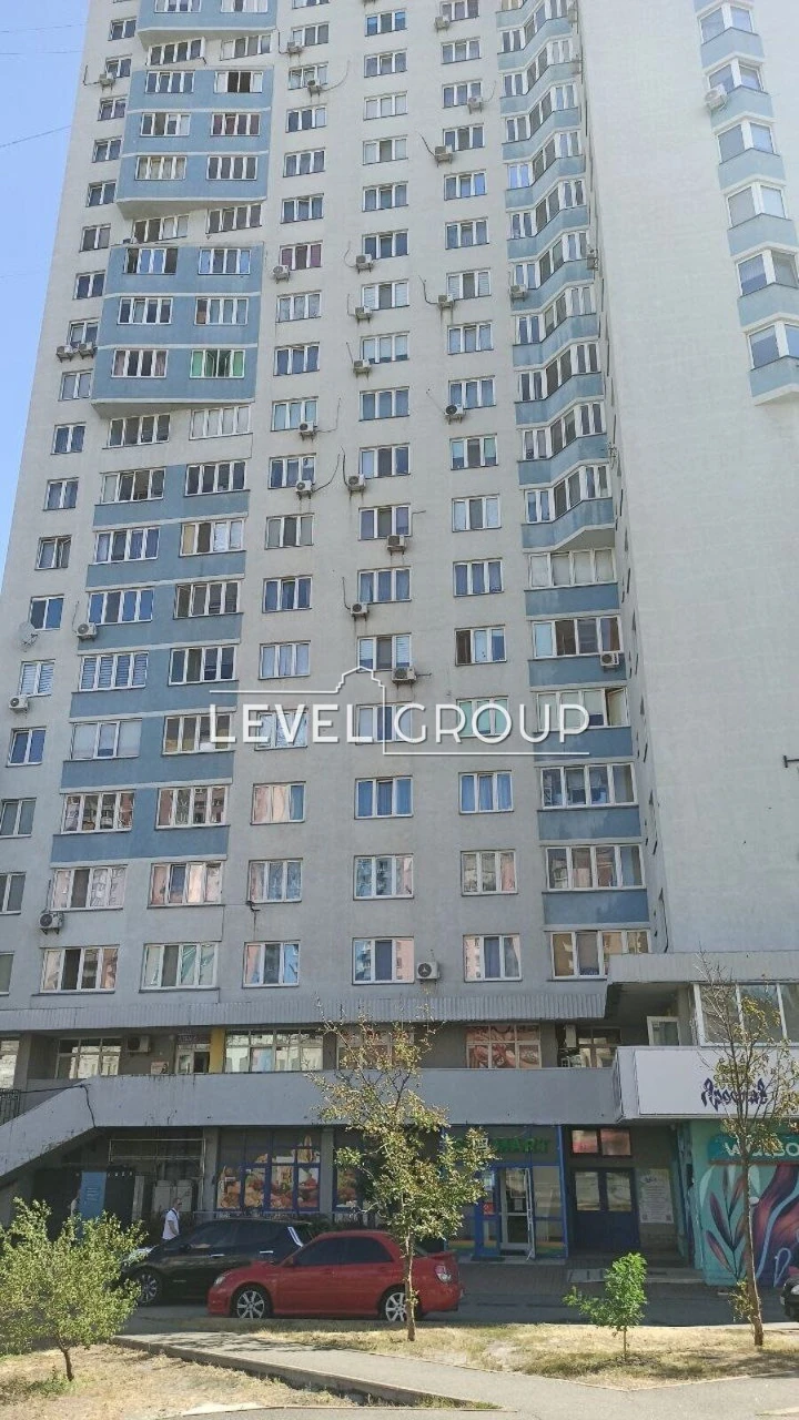 Продаж 3-кімнатної квартири проспект Червоної Калини 68.Всі