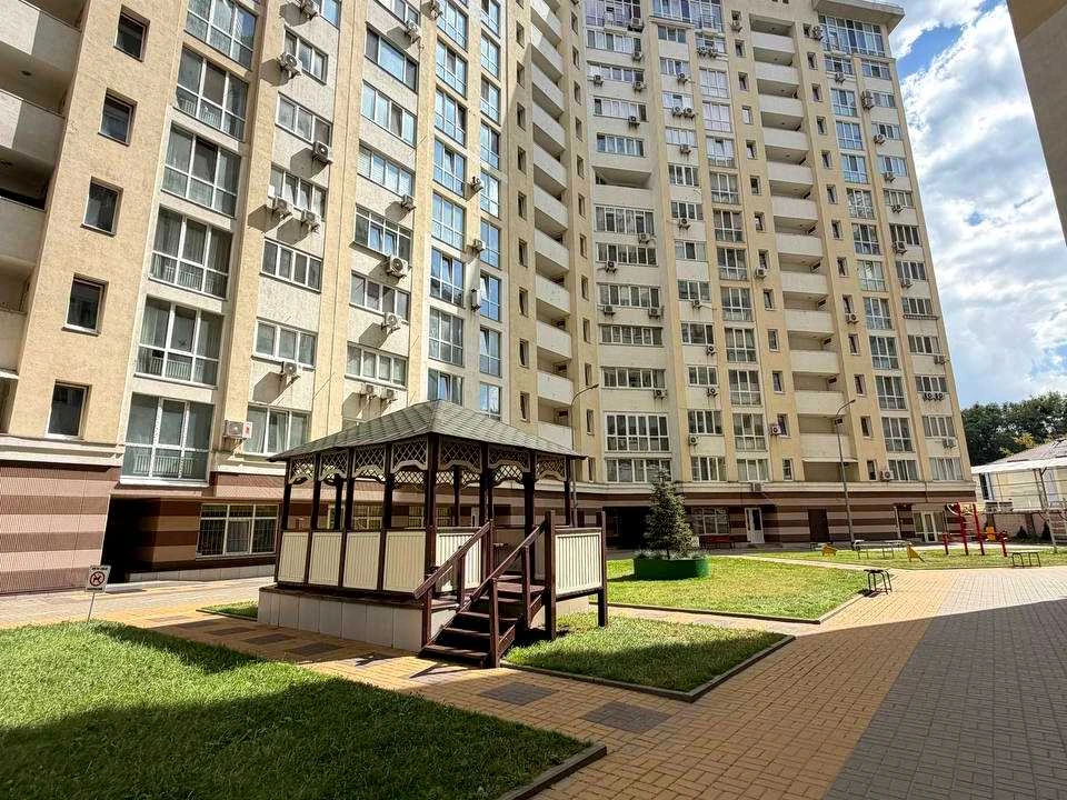 Квартира. Київ, Нивська вул.