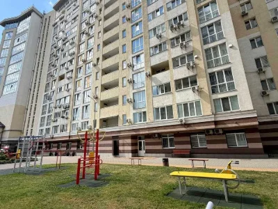 Квартира. Київ, Нивська вул.