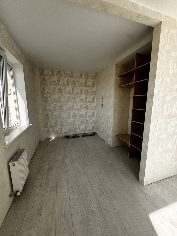 В продажу однокімнатна квартири на таїрова