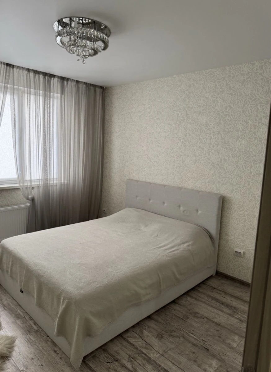 2 х комн. квартира  62 кв.м. с современным ремонтом , 1 эт./