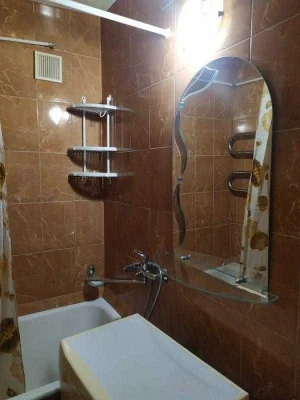 Продам 1 к квартиру на Нових Будинках.