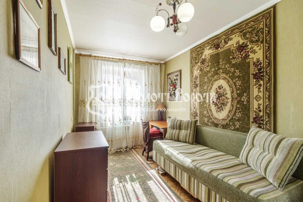 2-room apartment for sale 45.2 m², Yordanska St., 18A