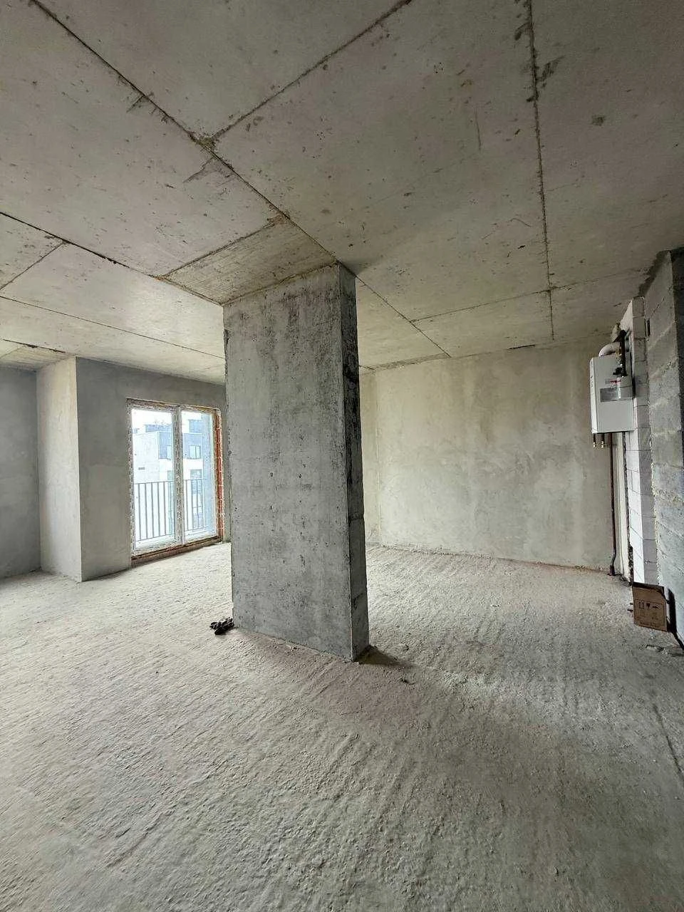 Однокімна квартира в зданому будинку в центрі