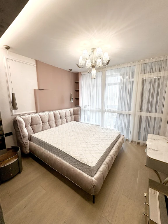 Аренда 2-комнатной квартиры 75 м², Джона Маккейна ул., 3А