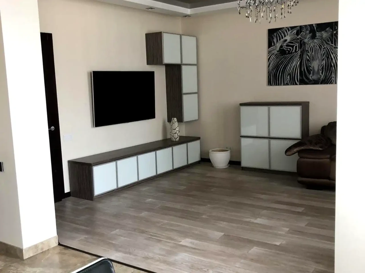 Оренда квартири 3-кімн. 97 м² 20/24 пов.