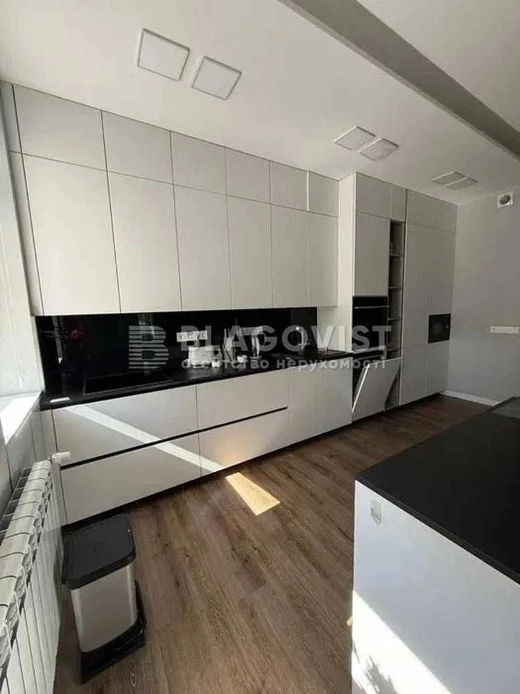 Продаж 3-кімнатної квартири, 120м2, Євроремонт, Є Генератор,