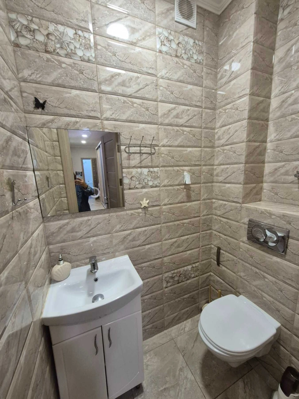 Продам 2 комнатную квартиру у моря в Одессе. 2-х конт.котел