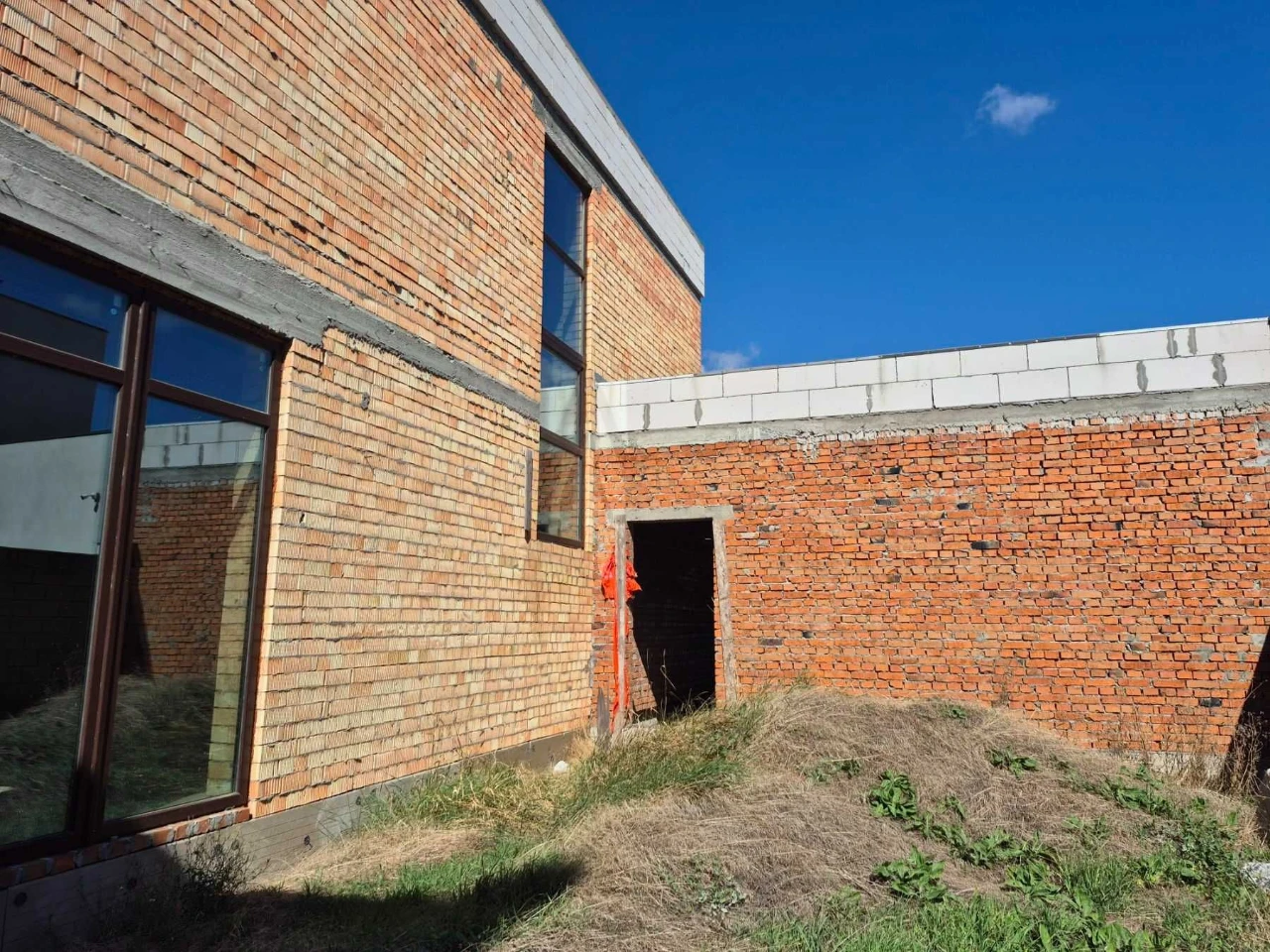 Продам вам будинок 216м² з гаражем. Без комісії. ПВ60 000$.