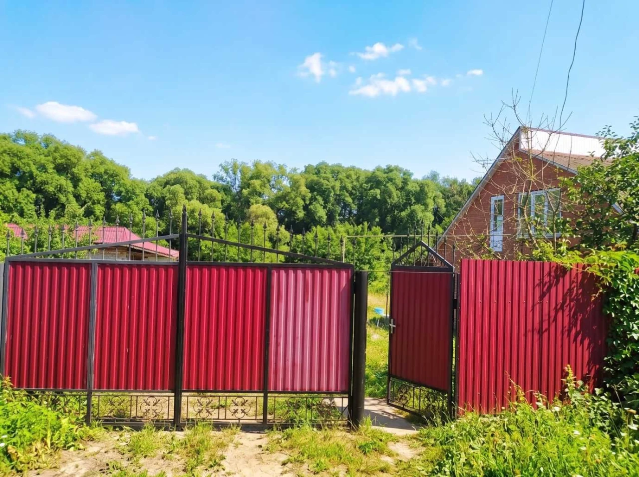 Терміновий продаж будинку з ремонтом і ділянкою
