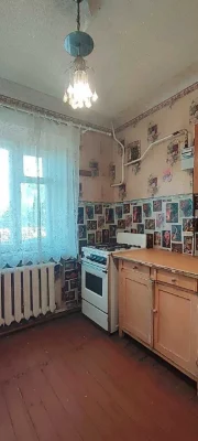 Продам 1 комн. квартиру в кирпичном доме на Алексеевке ул. Б