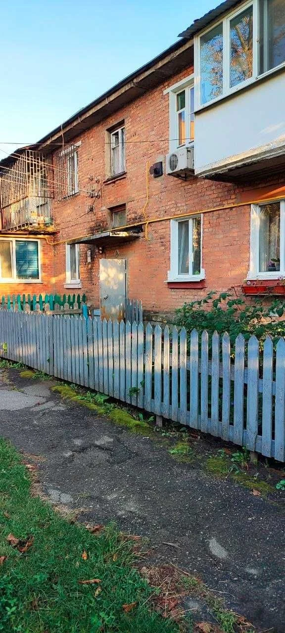Продам 1 комн. квартиру в кирпичном доме на Алексеевке ул. Б