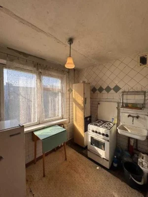 Продам 2 комн. квартиру на Одесской