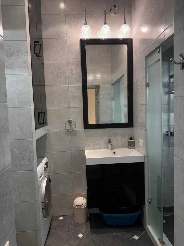 Продаж 3 кімн.квартира 116.90 м² 4/6ц .вул.Івана Франка 3100