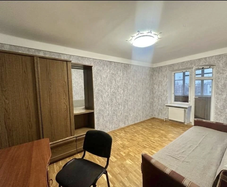 Продаж 1к квартири по вул Жуля Верна 5/8, Святошинський райо