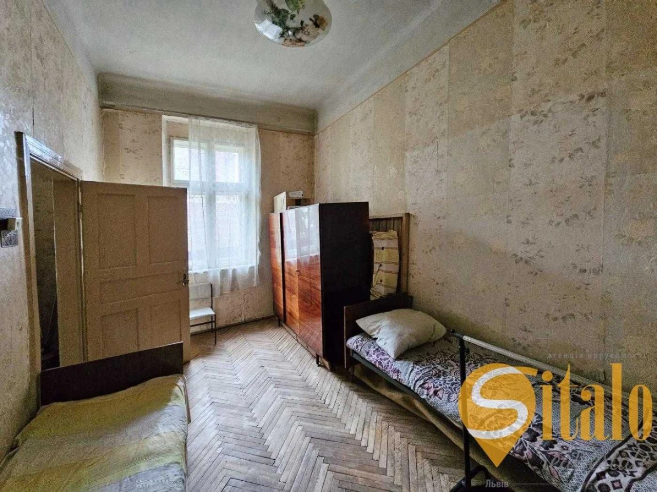 Продаж 3-кімнатної квартири в центрі Львова пл. Данила Галиц