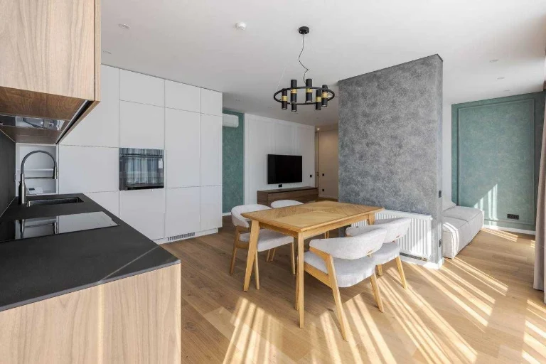 Продаж квартири 71 м2 з дизайнерським ремонтом та преміально