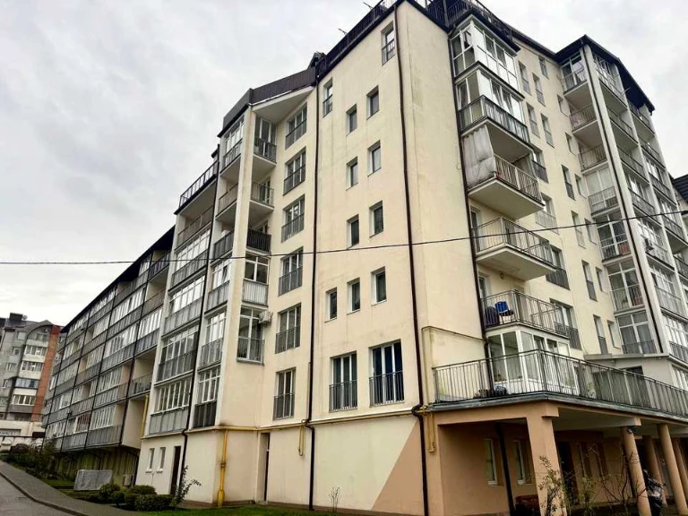 Квартира. Львів, Роксоляни вул.