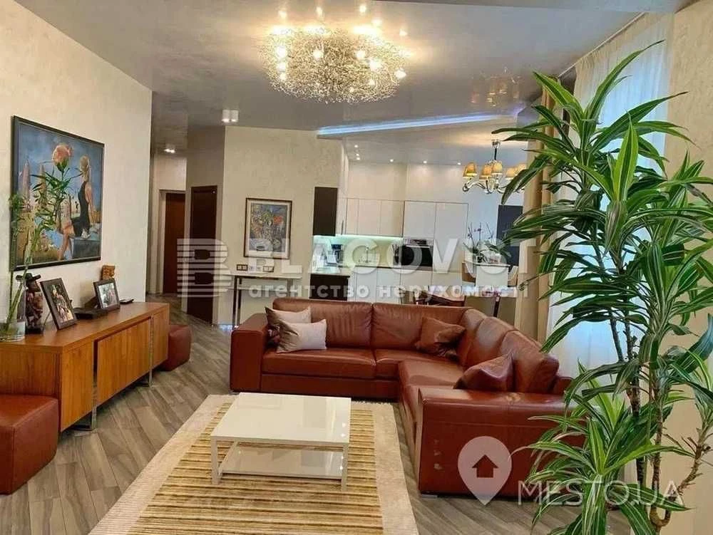 Продаж квартири, 3 Кімнати, 140м2, Якісний Ремонт, Солом'янс