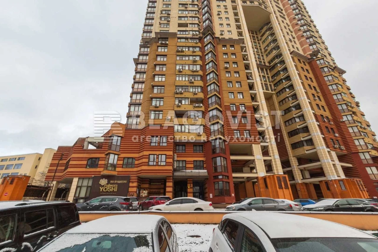 Продаж квартири, 3 Кімнати, 140м2, Якісний Ремонт, Солом'янс