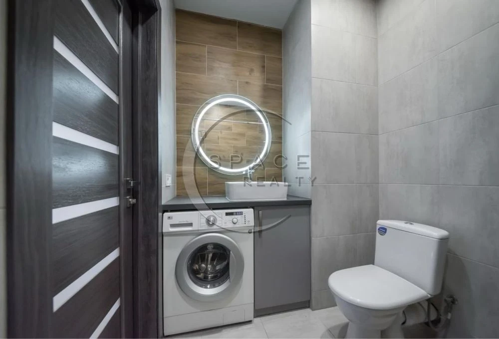 Продаж 2 кімнатної квартири в ЖК Славутич вулиця Зарічна 2