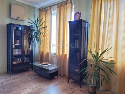 Продаж 1к квартири на Позняках Срібнокільська Княжий затон Г