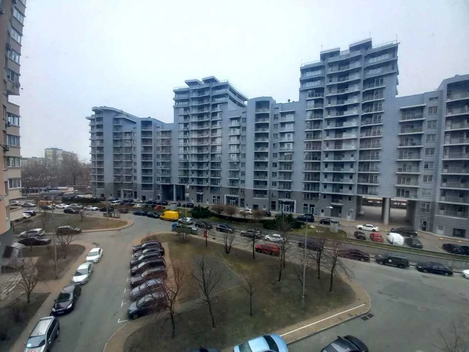 Квартира. Київ, Раїси Окіпної вул.
