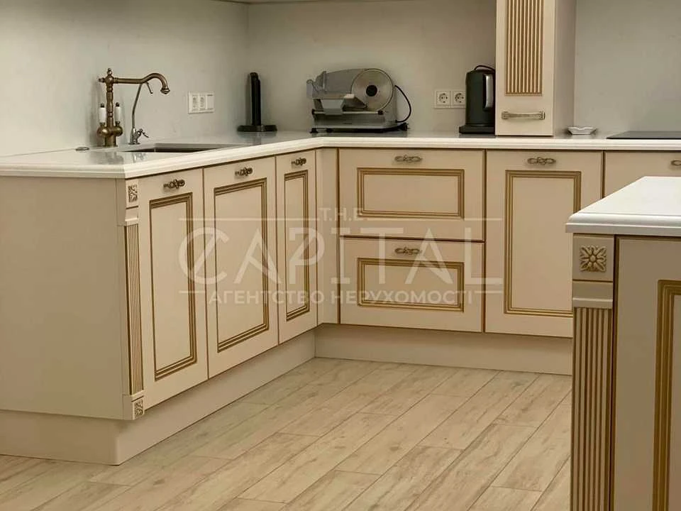 Будинок. Київ, Садова вул.